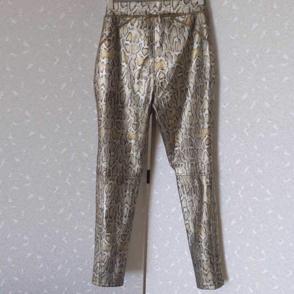 NWOT Free People metallic snakeskin print leggings - Picture 6 of 6